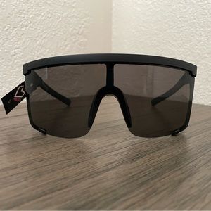 Sunglass Spot Sunglasses, Black